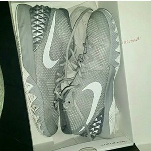 Nike Kyrie 1 size 7
