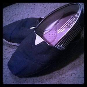Toms shoes