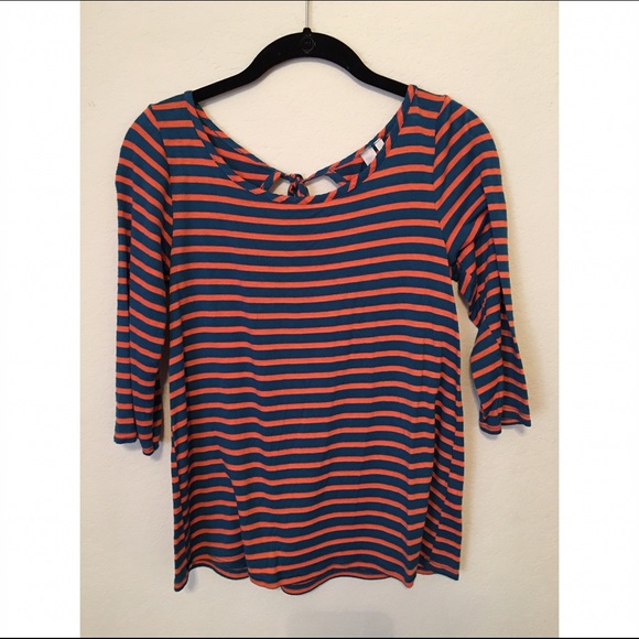 💝VALENTINE'S DAY SALE💝Stripes blouse