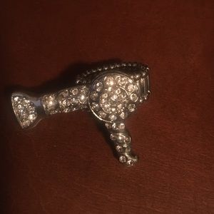 Hairstylist blow dryer ring o/s