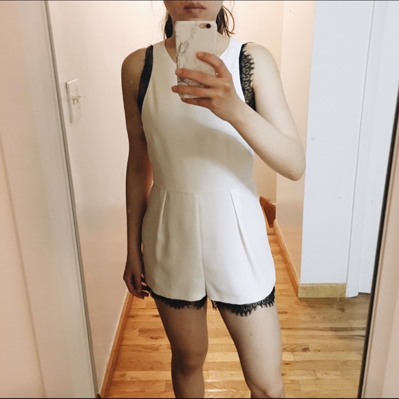 SOLD Topshop Petite White Lace Trim Romper US 4 - Picture 4 of 4