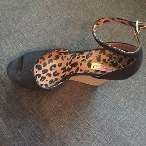 Jessica Simpson sandal