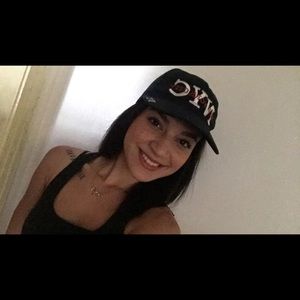 Meet your Posher, Priscilla