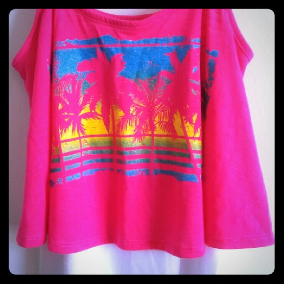 *NWOT* Tank Top - Picture 1 of 1