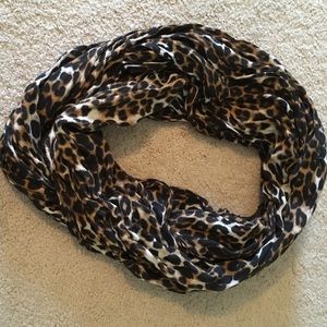 Infinity scarf