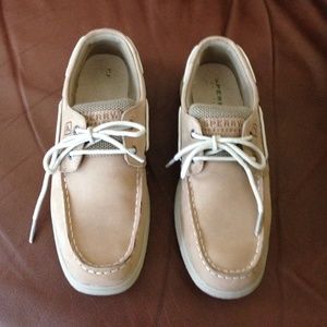 Sperry Topsiders !❤️