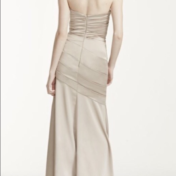 Red satin strapless formal dress - Picture 2 of 3