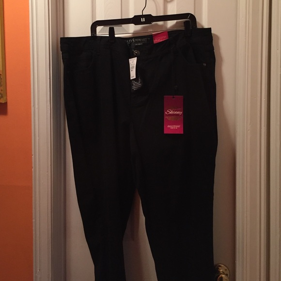 Black Ashley Stewart skinny jeans...never worn!