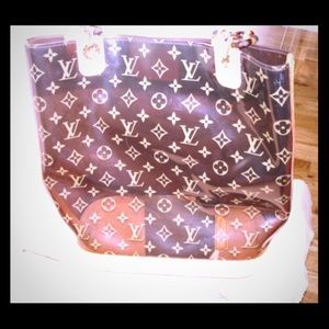 LV Monogram Cabas Ambre Vinyl tote