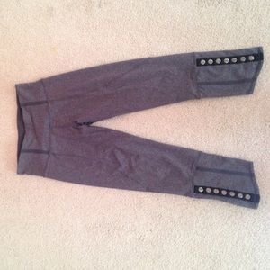 Gray lululemon crops