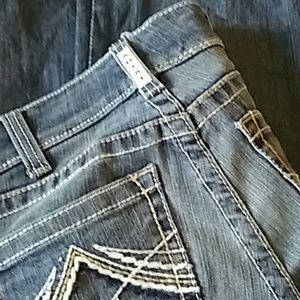Woman's artiat jeans
