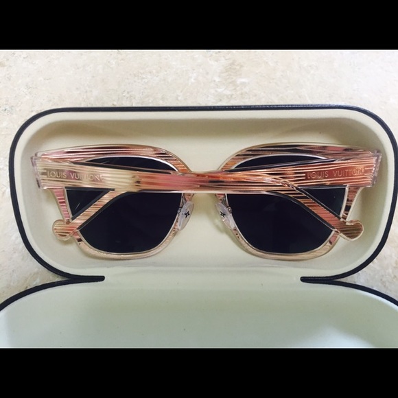 Rose gold Louis Vuitton sunglasses