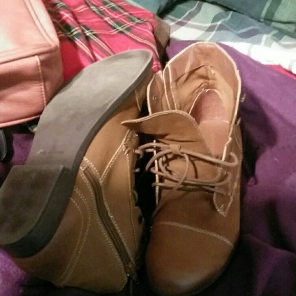 Zippered ankle boots