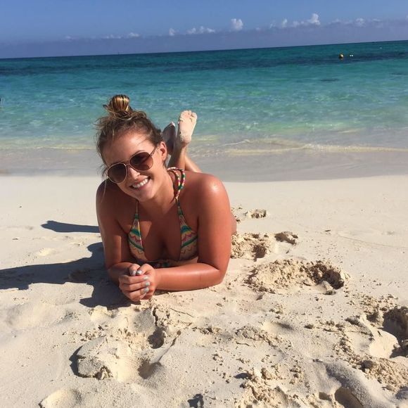 Meet your Posher, Brooke