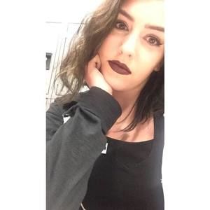 Meet your Posher, Carlee