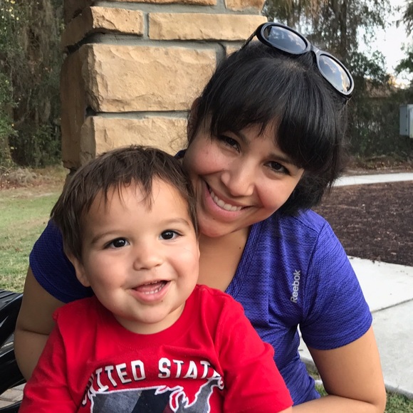 Meet your Posher, Jennifer - Picture 2 of 2