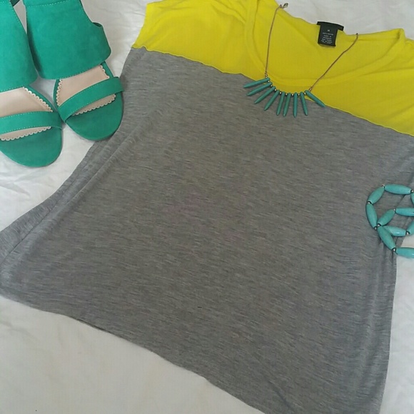 Tops - Yellow and gray shirt 💛💛