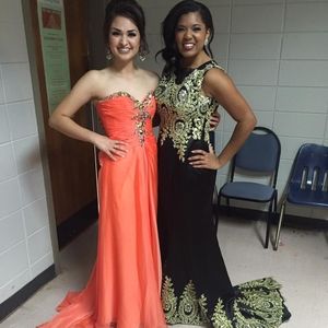 Meet your Posher, Chanelle