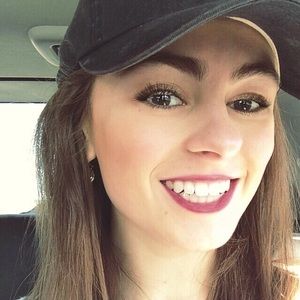 Meet your Posher, Lexi