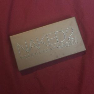URBAN DECAY NAKED BASICS 2