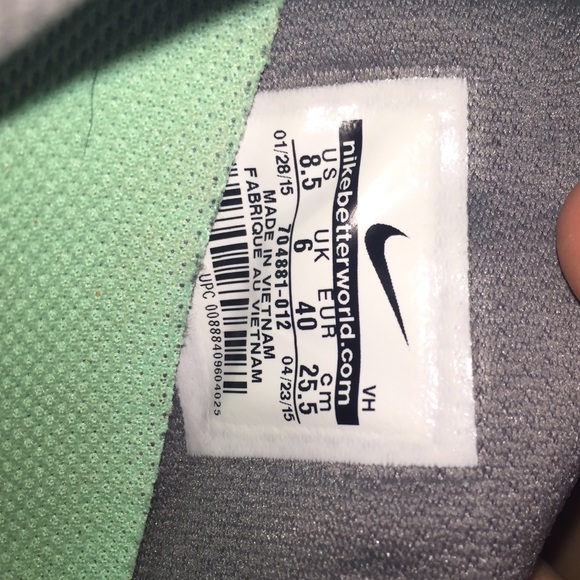 Nike Tennis Shoes