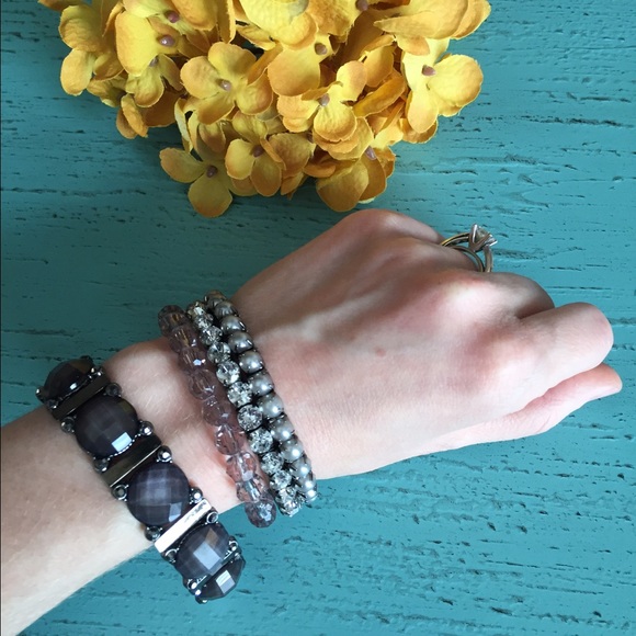 Black bracelet - Picture 1 of 3