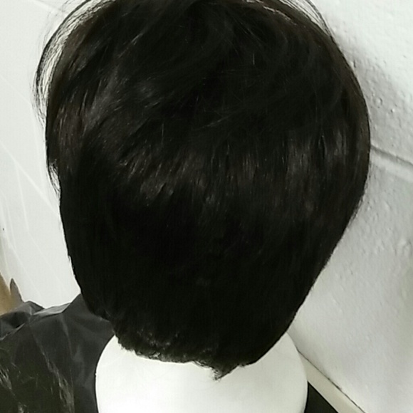 Wig - Picture 3 of 3