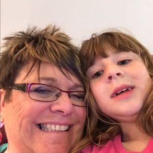 Meet your Posher, Jeannette