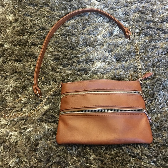 NWOT- Crossbody bag