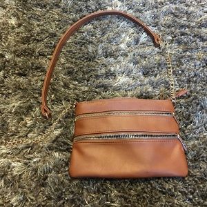 NWOT- Crossbody bag