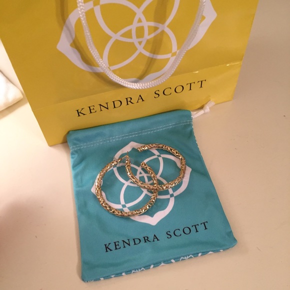Kendra Scott hoop earrings