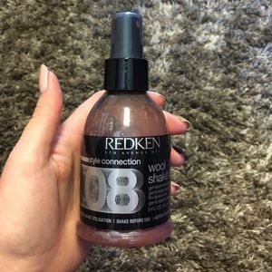 REDKEN- wool shake 08
