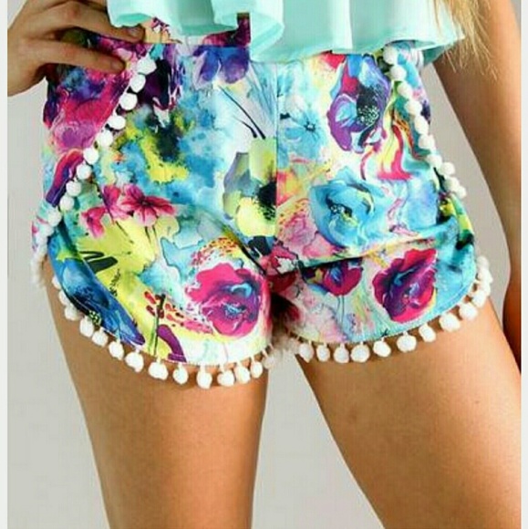 NEW Floral Garden Pom Pom Shorts - Picture 2 of 3
