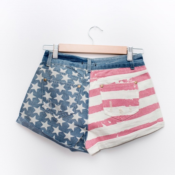 American Flag Shorts - Picture 2 of 4