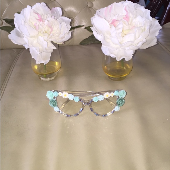 LE Not So Blue CateyeMEOW Clear Lens Glasses - Picture 1 of 2