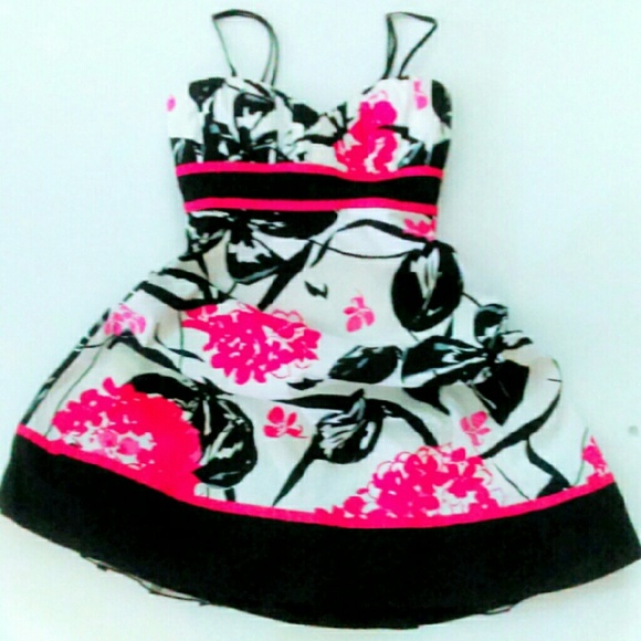 Speechless Dresses & Skirts - ⬇Sweetheart Neck Sundress NWOT Speechless Dresses & Skirts - ⬇Sweetheart Neck Sundress NWOT