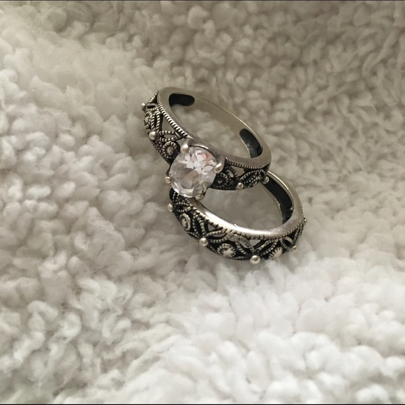 Avon ring set