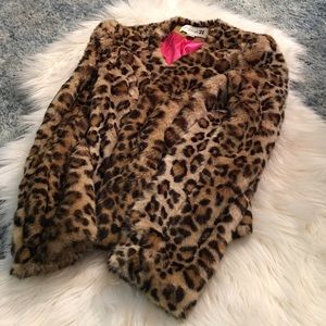 Forever 21 faux fur cheetah print jacket