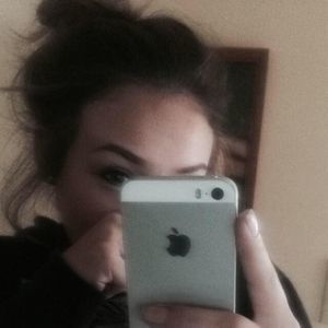 Meet your Posher, Devina