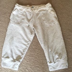 Very comfy Calvin Klein short jogger Capri