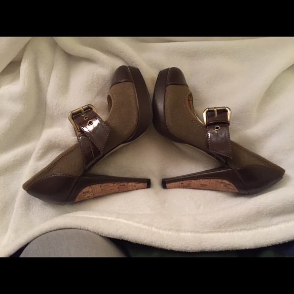 Charles David Pumps