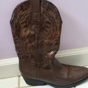 Cowboy boots