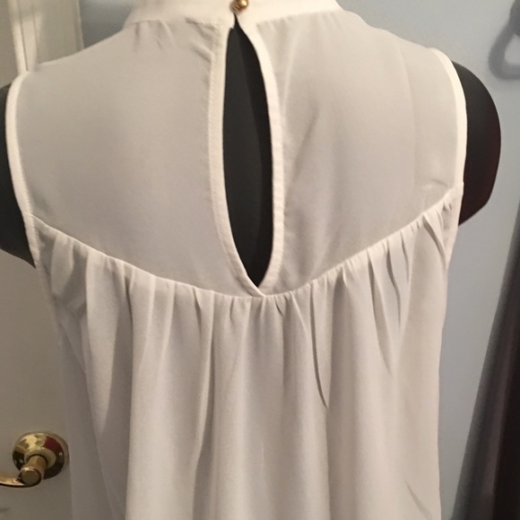 White sheer high low blouse. - Picture 3 of 4