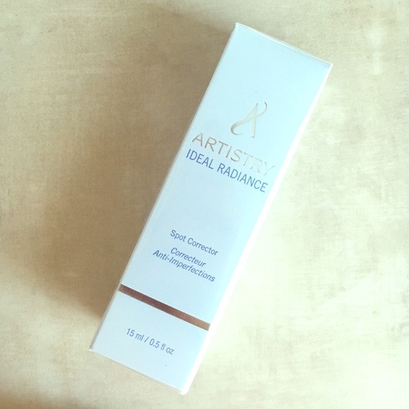 Artistry Ideal Radiance Spot Corrector