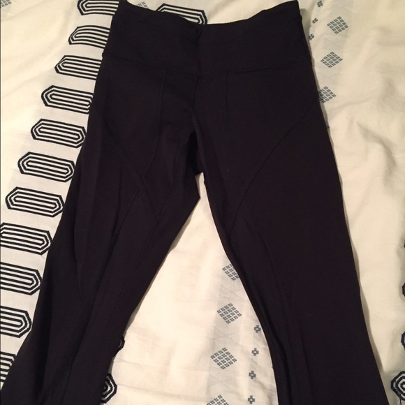 Lululemon Roll Out Crop
