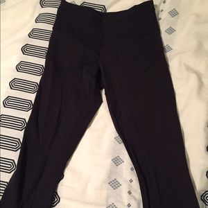 Lululemon Roll Out Crop