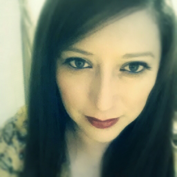 Meet your Posher, Sagrario