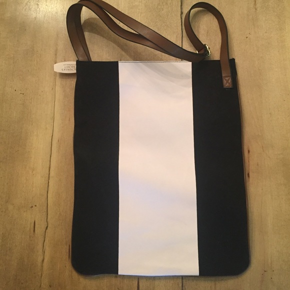 Tote - Picture 3 of 4