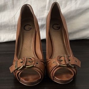 Guess Tan Leather Shoes