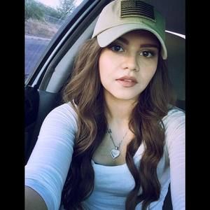 Meet your Posher, Rocio